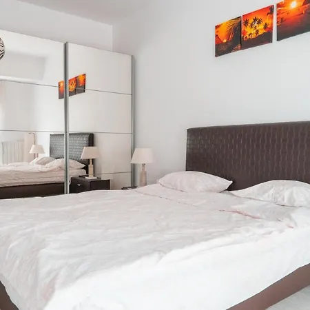 Bright Apartments Mamaia Nord Exterior foto